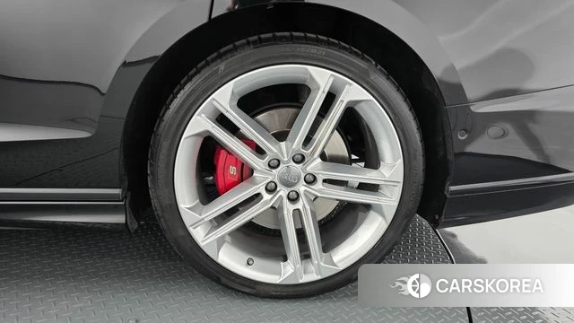 Audi S8 (D5) id 4535700 из Кореи 13