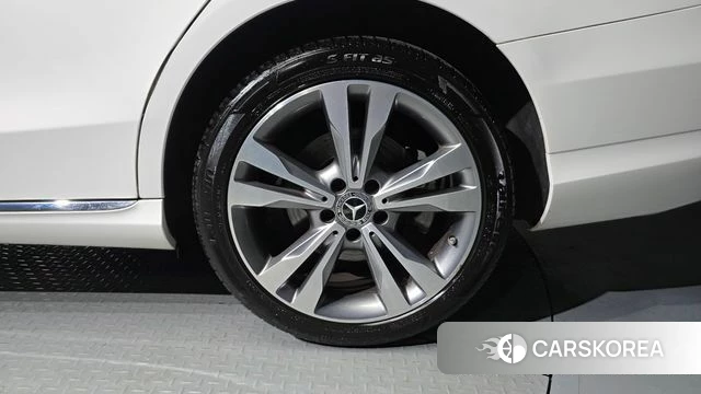 Mercedes-Benz C-Class W205 id 4764527 из Кореи 13