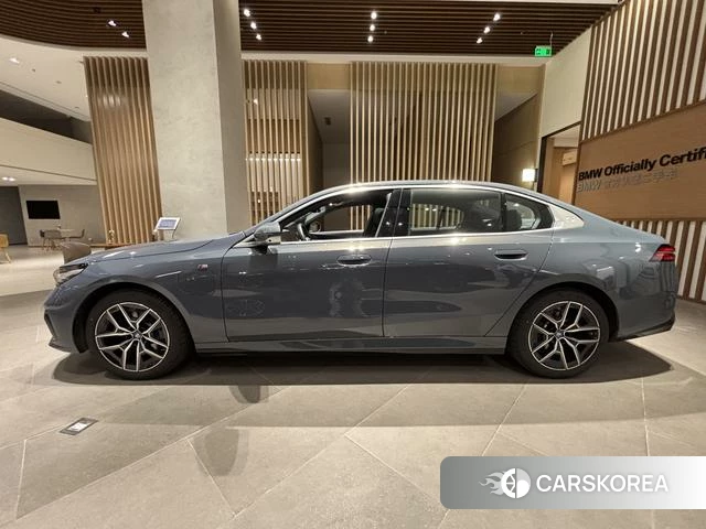 BMW i5 id 4265494 из Китая 13