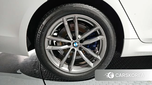 BMW 5 Series (G30) id 4203927 из Кореи 13