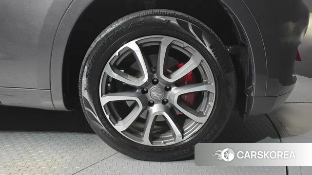 Maserati Levante id 4698919 из Кореи 13