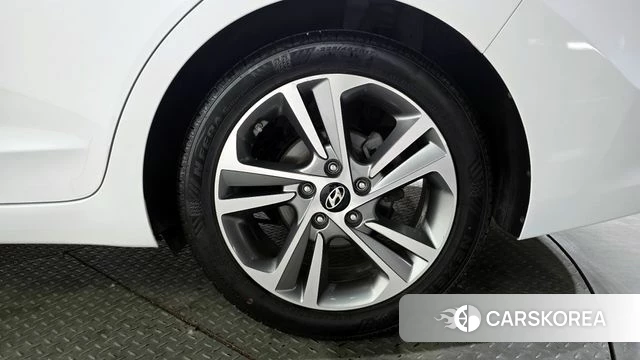 Hyundai Avante AD id 4197094 из Кореи 13