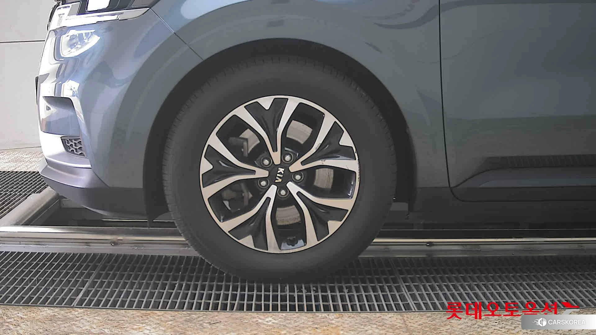 Kia Carnival id 3875761 из Кореи 13