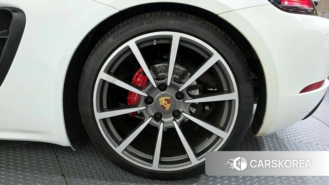 Porsche 718 Boxster id 4294272 из Кореи 13