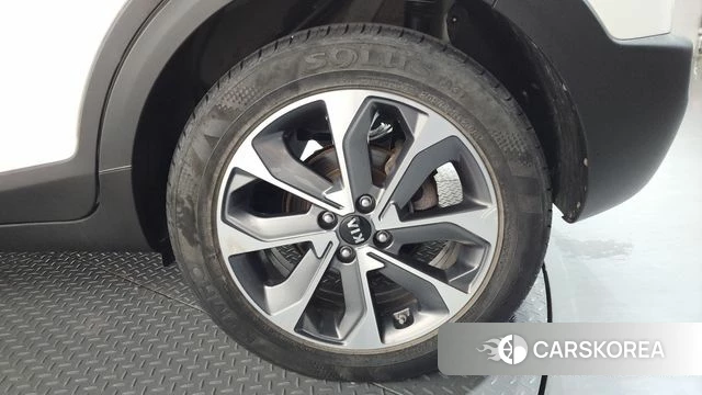Kia Stonic id 4435678 из Кореи 13