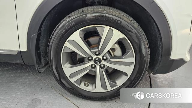 Kia The New Sorento id 4596432 из Кореи 13