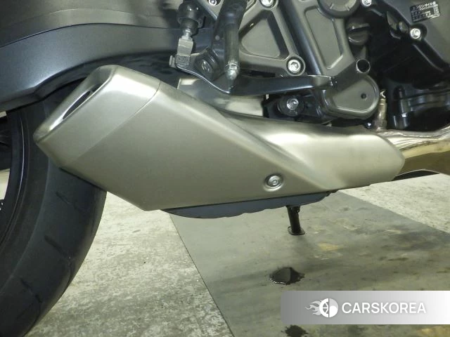 Проданный Honda CB650R id 3999427 из Японии, фото 13