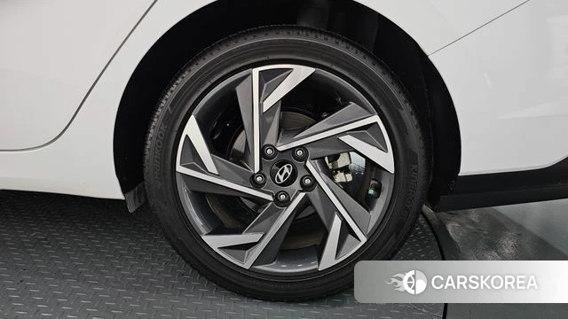 Hyundai The New Avante (CN7) id 4602850 из Кореи 13