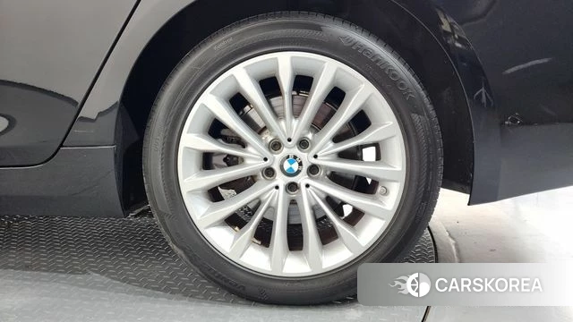 BMW 5 Series (G30) id 4632765 из Кореи 13