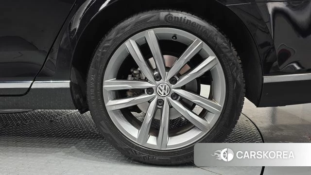 Volkswagen Passat GT (B8) id 4310875 из Кореи 13