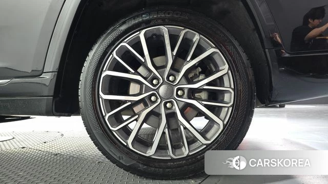 Jeep Grand Cherokee (WL) id 4848316 из Кореи 13