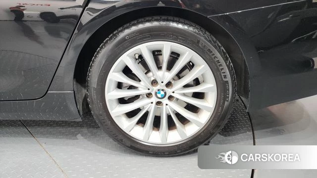 BMW 5 Series (G30) id 4459604 из Кореи 13