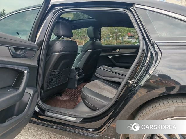 Audi A6L id 4275261 из Китая 13
