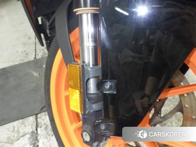 KTM RC 390 id 3939638 из Японии 13