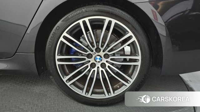 BMW 5 Series (G30) id 4530532 из Кореи 13