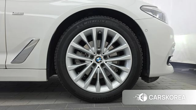 BMW 5 Series (G30) id 4918961 из Кореи 13