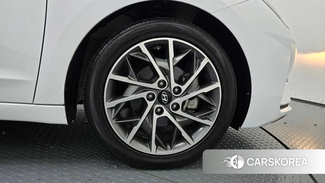Hyundai The New Avante AD id 4873269 из Кореи 13