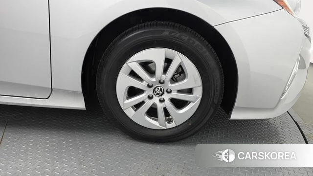 Toyota Prius 4th Generation id 4447651 из Кореи 13