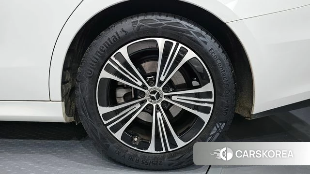 Mercedes-Benz E-Class W214 id 4421753 из Кореи 13