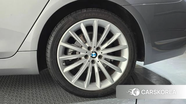 BMW 5 Series (G30) id 4591757 из Кореи 13