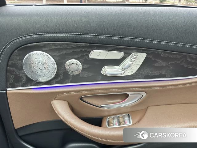 Mercedes-Benz E-class id 3968852 из Китая 13
