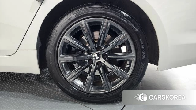 BMW 5 Series (G30) id 4785699 из Кореи 13