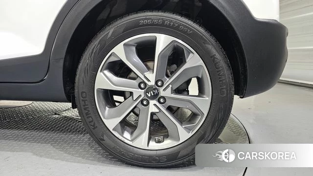 Kia Stonic id 4543218 из Кореи 13