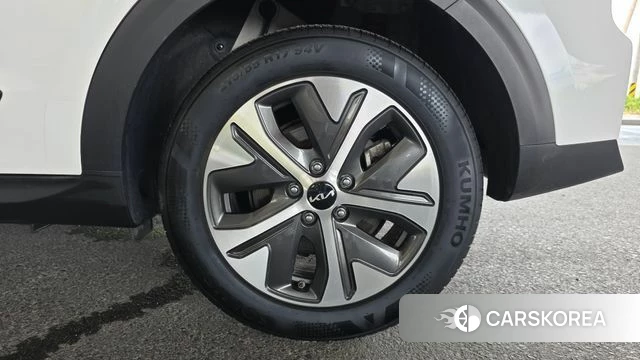 Kia Niro Plus id 4494315 из Кореи 13