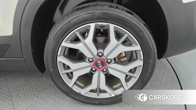 Kia Seltos id 4397199 из Кореи 13