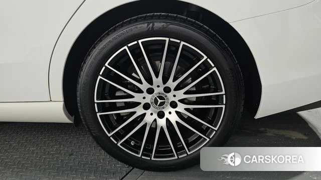 Mercedes-Benz C-Class W206 id 4612751 из Кореи 13