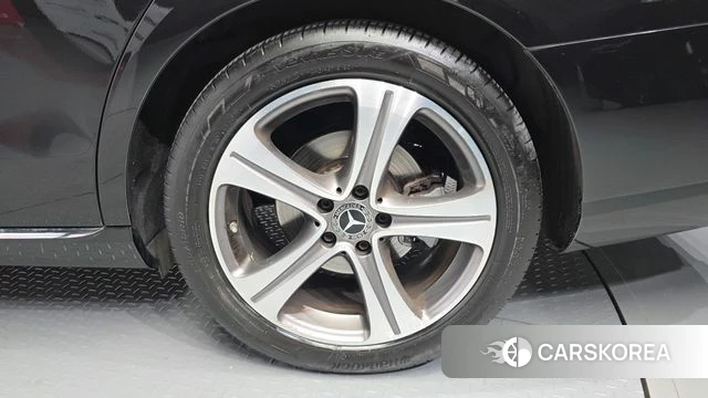 Mercedes-Benz E-Class W213 id 4873608 из Кореи 13