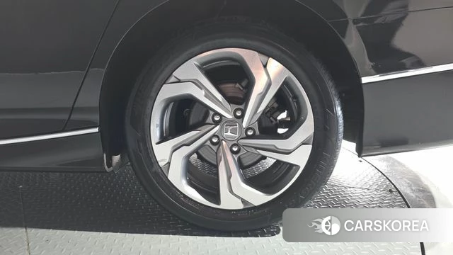 Honda Accord 10th Generation id 4269091 из Кореи 13
