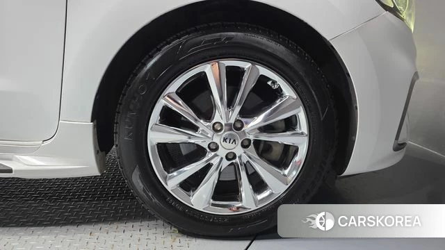 Kia The New Carnival id 4746948 из Кореи 13