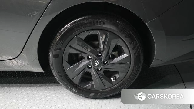 Hyundai Avante Hybrid (CN7) id 4231703 из Кореи 13