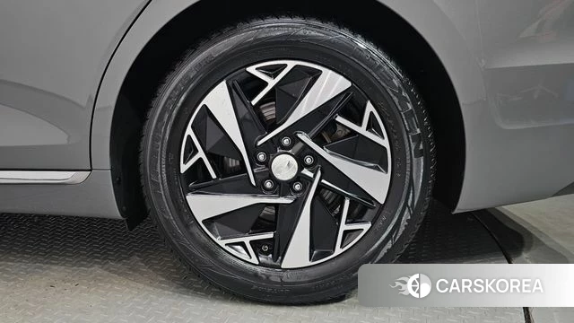 Hyundai The New Grandeur IG Hybrid id 4409454 из Кореи 13