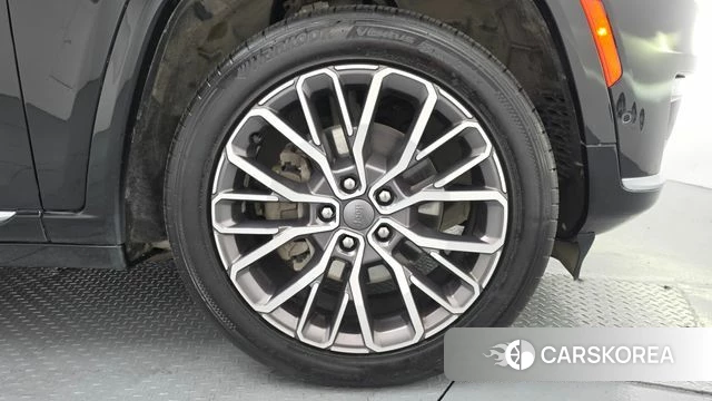 Jeep Grand Cherokee (WL) id 4540386 из Кореи 13