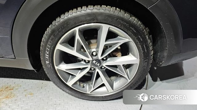 Kia The New Niro id 4403210 из Кореи 13