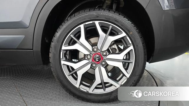 Kia Seltos id 4872907 из Кореи 13