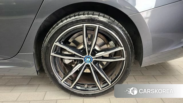 BMW 3 Series (G20) id 4369983 из Кореи 13