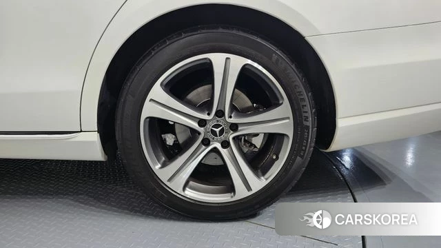 Mercedes-Benz E-Class W213 id 4477362 из Кореи 13