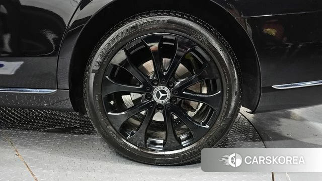 Mercedes-Benz E-Class W213 id 4637892 из Кореи 13