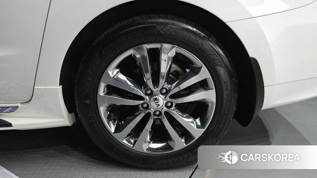 Kia All New Carnival id 4430618 из Кореи 13
