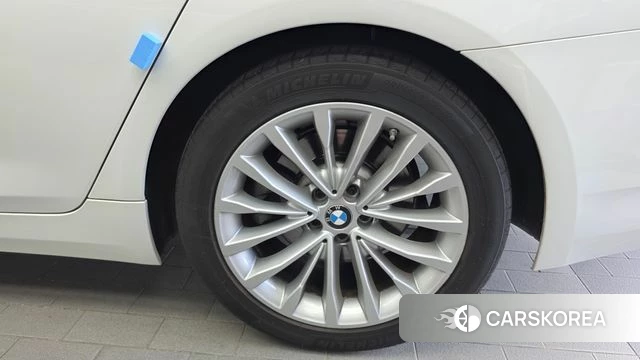 BMW 5 Series (G30) id 4594526 из Кореи 13