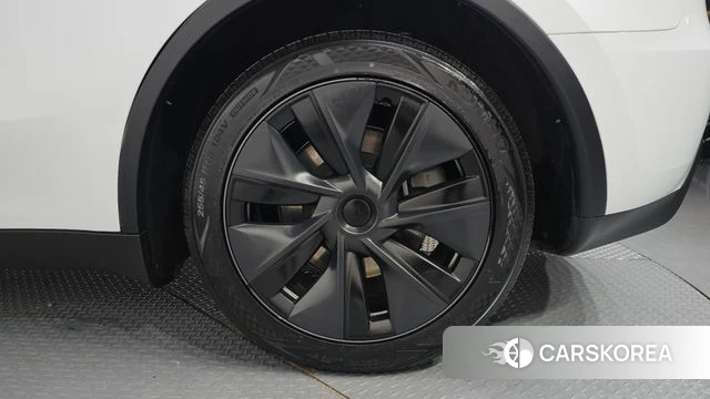 Tesla Model Y id 4584472 из Кореи 13