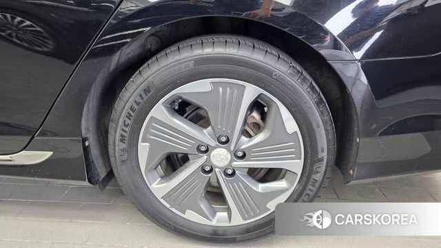 Hyundai Sonata New Rise Hybrid id 4596002 из Кореи 13
