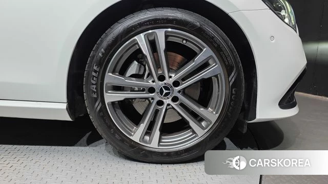 Mercedes-Benz E-Class W213 id 4778638 из Кореи 13