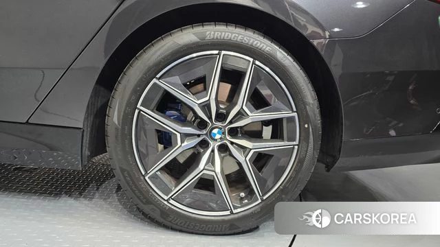 BMW 5 Series (G60) id 4222566 из Кореи 13