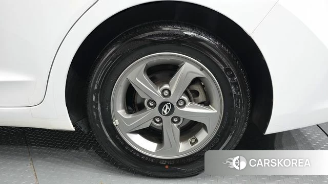 Hyundai Avante AD id 4615383 из Кореи 13