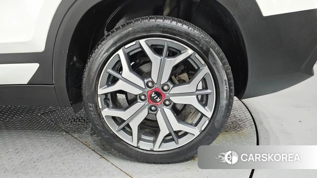 Kia Seltos id 4759344 из Кореи 13