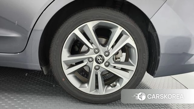 Hyundai Avante AD id 4633370 из Кореи 13